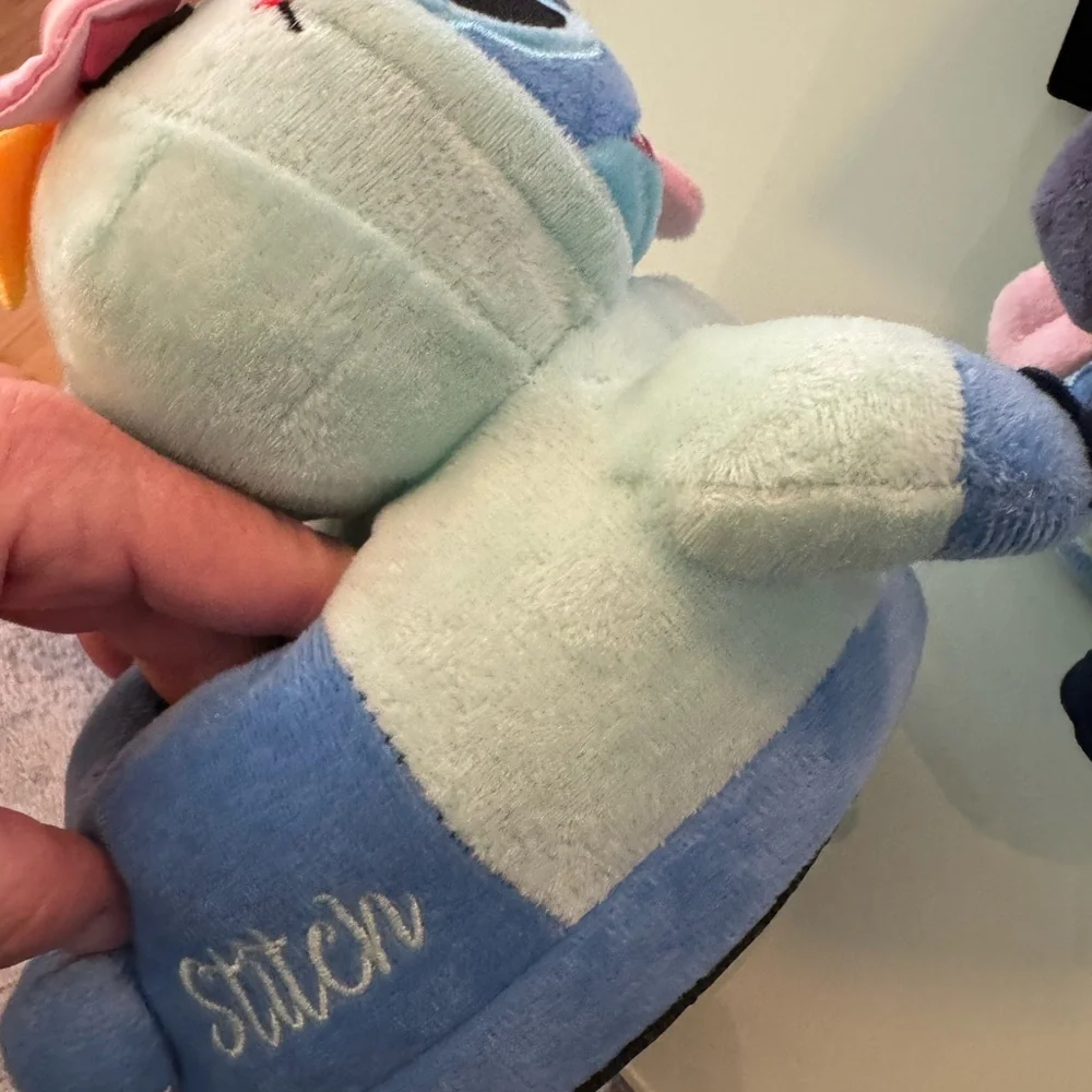 STITCH!!! Disney Blue and White Fabric size 5/6 Slipper. NOT WORN